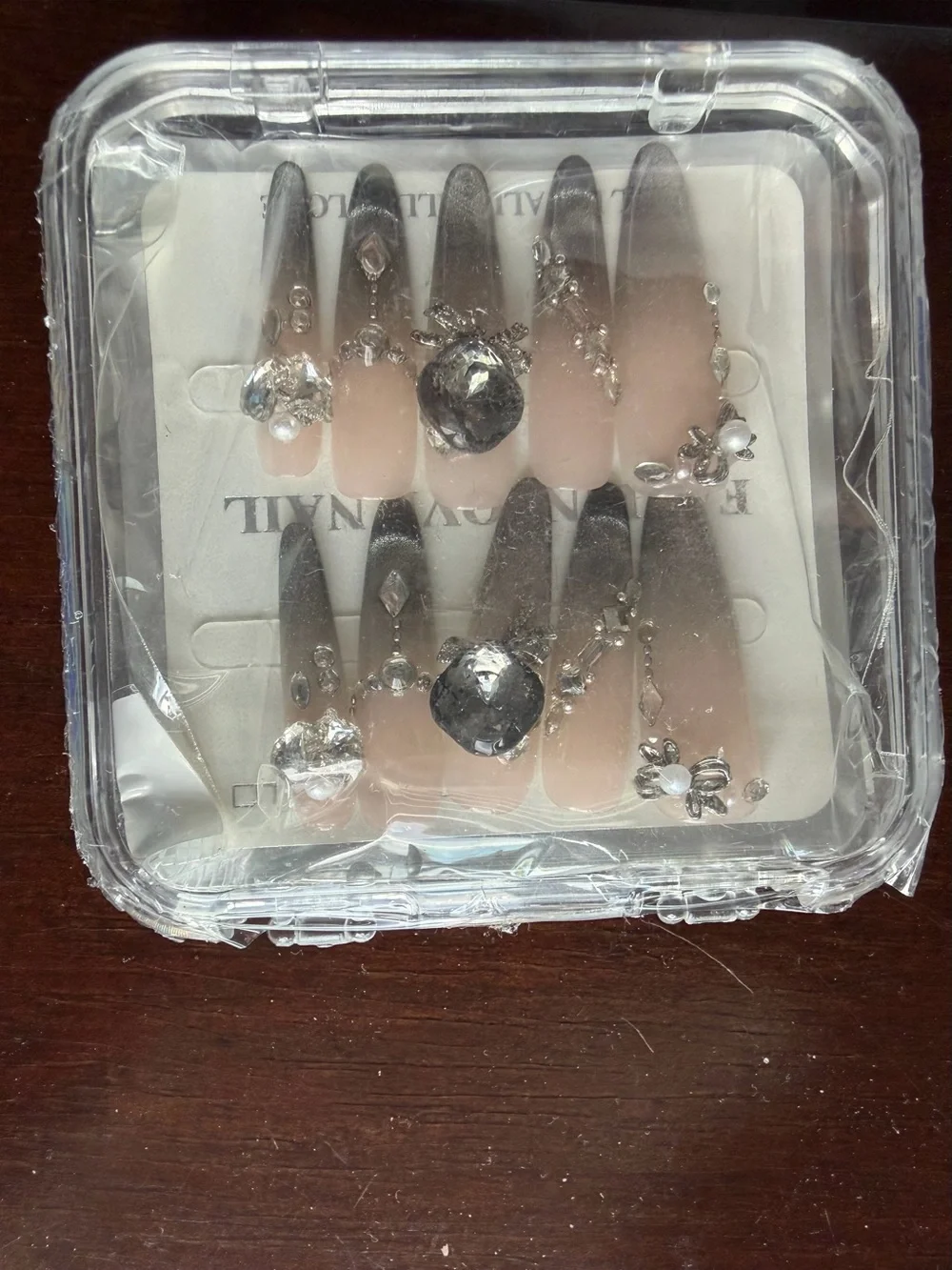 Rhinestone Ombré Press-On Nails - Nude to Gray